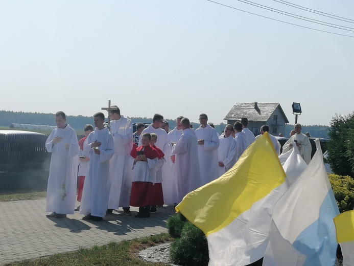 Klerycy idą pieszo na Jasną Górę - dzień 4