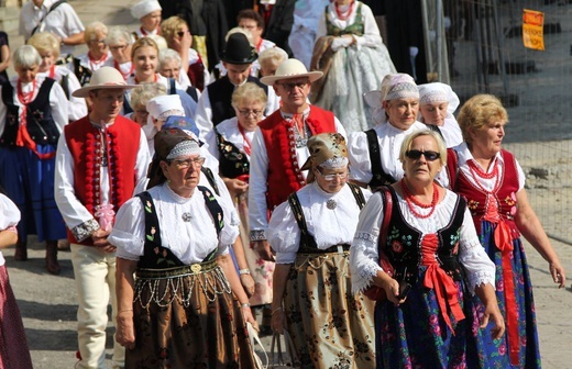 Ze św. Melchiorem w Cieszynie ponad granicami - procesja 2019