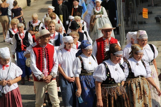 Ze św. Melchiorem w Cieszynie ponad granicami - procesja 2019