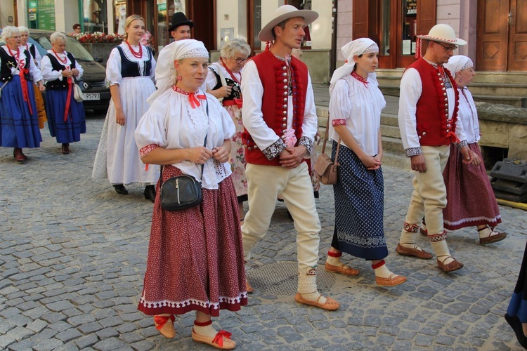 Ze św. Melchiorem w Cieszynie ponad granicami - procesja 2019