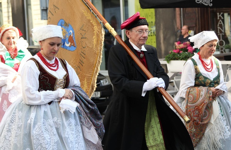 Ze św. Melchiorem w Cieszynie ponad granicami - procesja 2019