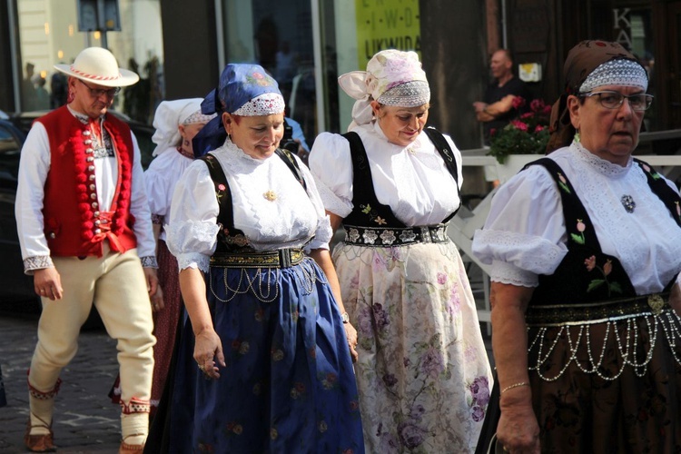 Ze św. Melchiorem w Cieszynie ponad granicami - procesja 2019