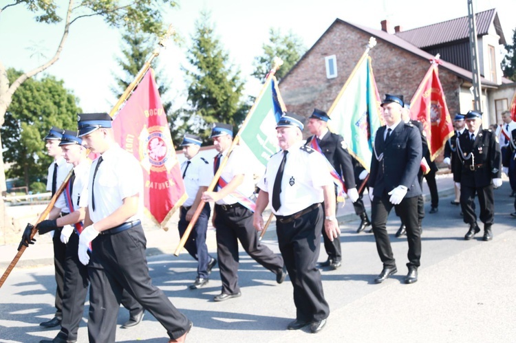 Obchody w Borzęcinie Górnym