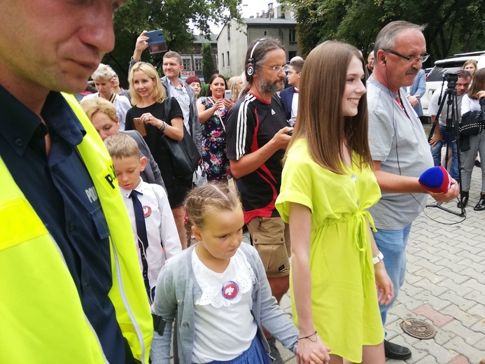 Bezpieczna droga do szkoły na inaugurację nowego roku szkolnego w Sosnowcu