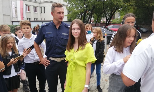 Sosnowiec. Bezpieczna droga do szkoły na inaugurację nowego roku szkolnego [ZDJĘCIA] 