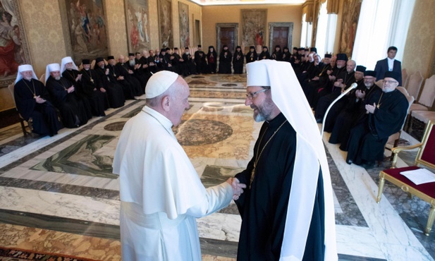Synod nie może się wzorować na parlamencie
