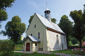 ▲	Bojanicką świątynię czeka jeszcze odnowienie dachu.