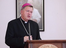 Abp Kupny podziękował nauczycielom za trud wychowania dzieci i młodzieży w wartościach ewangelicznych.