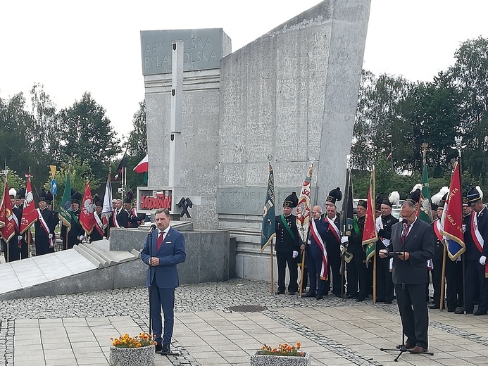 Jastrzębie-Zdrój. Uroczystości 39. rocznicy podpisania Porozumienia Jastrzębskiego z udziałem premiera