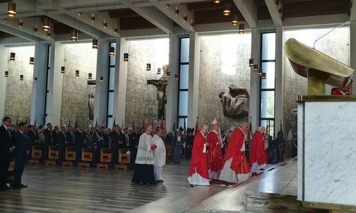 Jastrzębie-Zdrój. Uroczystości 39. rocznicy podpisania Porozumienia Jastrzębskiego z udziałem premiera