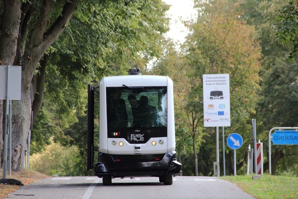 Gdańsk testuje nowoczesny e-bus bez kierowcy