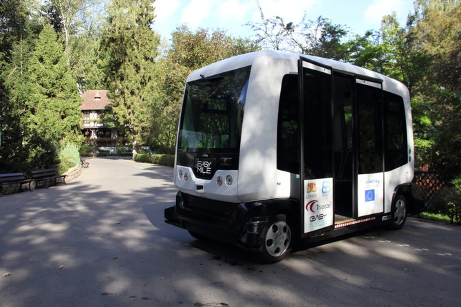 Autonomiczny bus na ulicach Gdańska