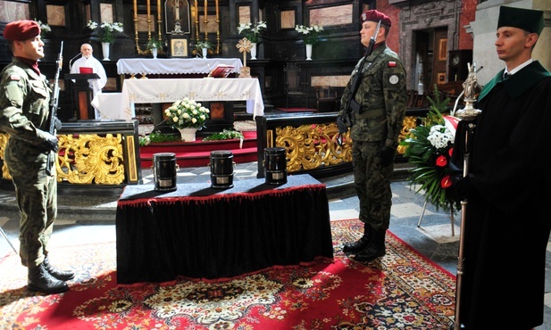 Naukowcy zaangażowani w złamanie kodu Enigmy upamiętnieni w Panteonie Narodowym w Krakowie