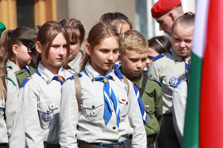 Przy krzyżu na Kaduku