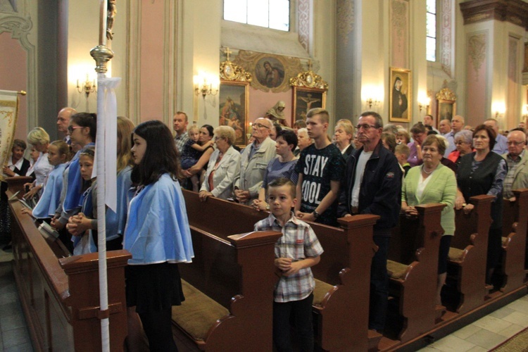 Wprowadzenie relikwii św. Walentego w Łączniku