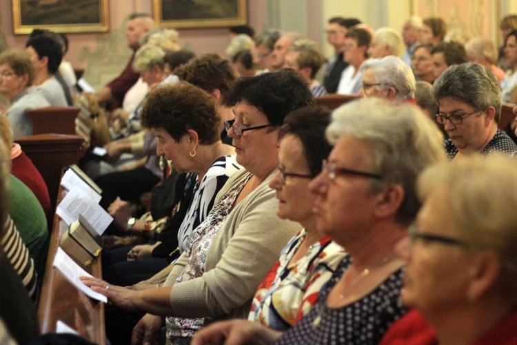 Wprowadzenie relikwii św. Walentego w Łączniku