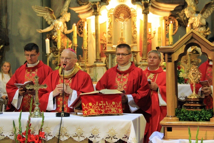 Wprowadzenie relikwii św. Walentego w Łączniku