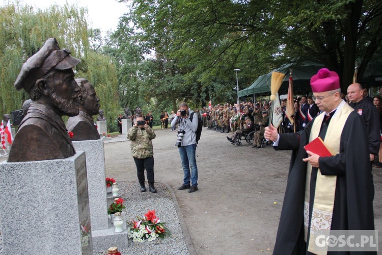 Odsłonięcie popiersi Żołnierzy Niezłomnych w Głogowie