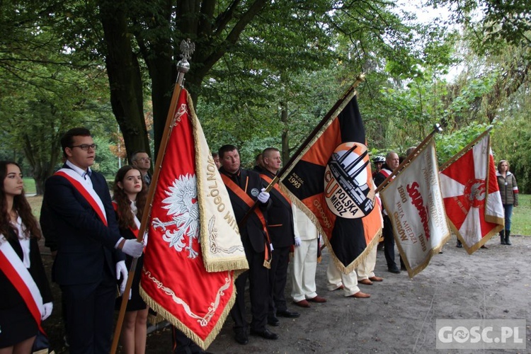 Odsłonięcie popiersi Żołnierzy Niezłomnych w Głogowie