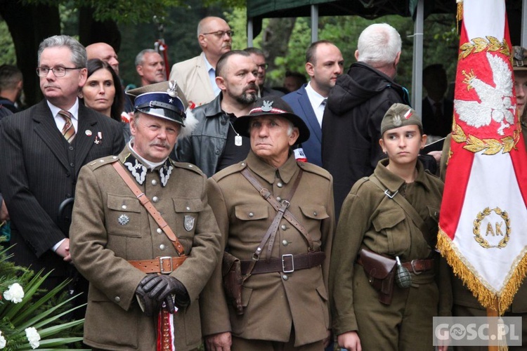 Odsłonięcie popiersi Żołnierzy Niezłomnych w Głogowie