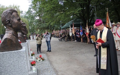 Sześć kolejnych popiersi w Głogowskiej Alei Pamięci Żołnierzy Wyklętych