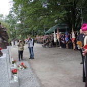 Sześć kolejnych popiersi w Głogowskiej Alei Pamięci Żołnierzy Wyklętych