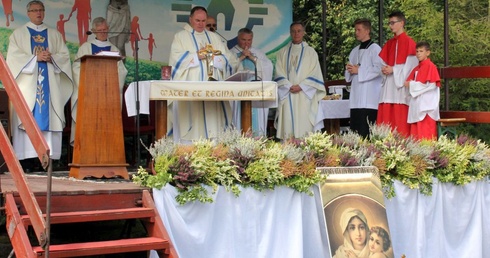 Zabrze. Świętowanie w sanktuarium szensztackim