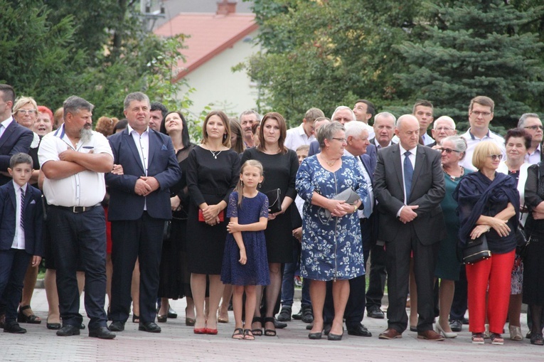 Bobowa. Błogosławieństwo odnowionego kościoła w 680. rocznicę lokacji miasta