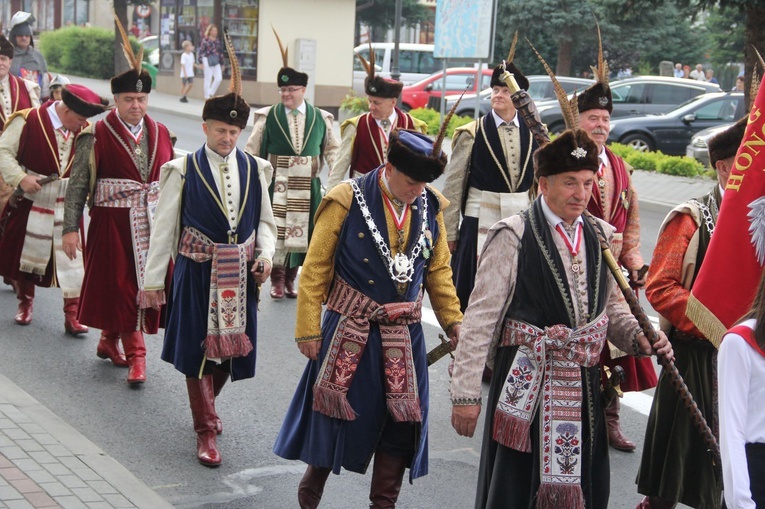 Bobowa. Błogosławieństwo odnowionego kościoła w 680. rocznicę lokacji miasta