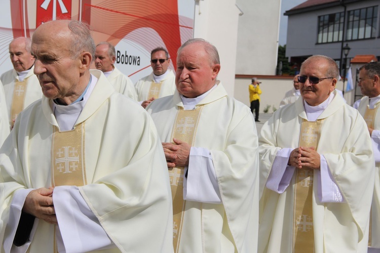 Bobowa. Błogosławieństwo odnowionego kościoła w 680. rocznicę lokacji miasta