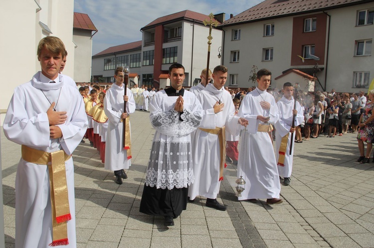 Bobowa. Błogosławieństwo odnowionego kościoła w 680. rocznicę lokacji miasta