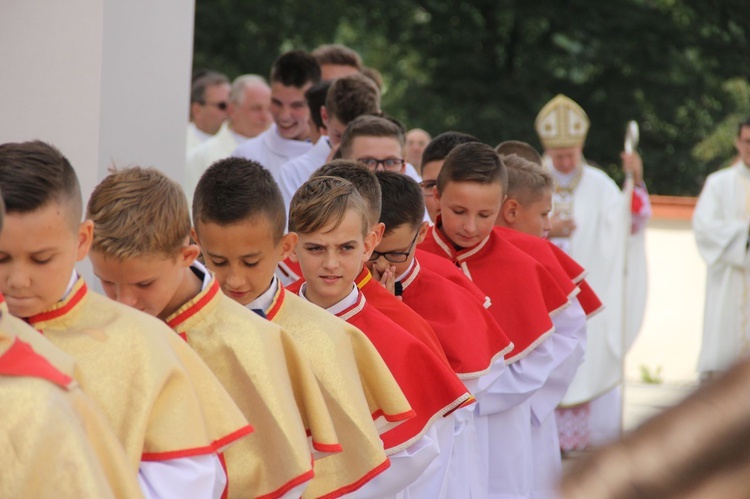 Bobowa. Błogosławieństwo odnowionego kościoła w 680. rocznicę lokacji miasta