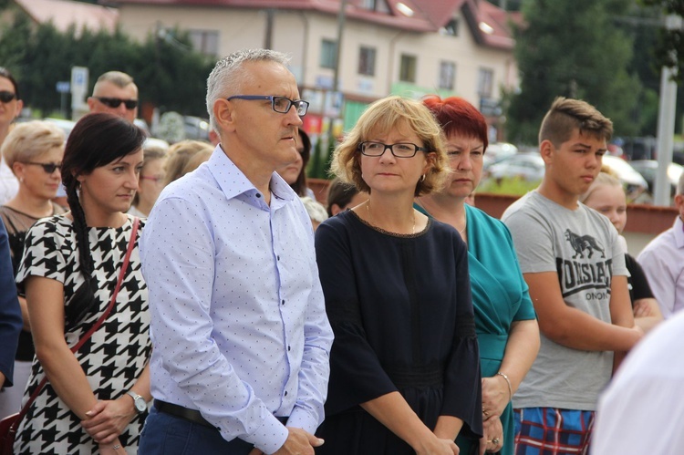 Bobowa. Błogosławieństwo odnowionego kościoła w 680. rocznicę lokacji miasta