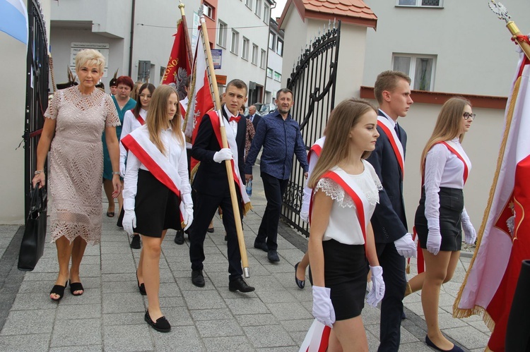 Bobowa. Błogosławieństwo odnowionego kościoła w 680. rocznicę lokacji miasta