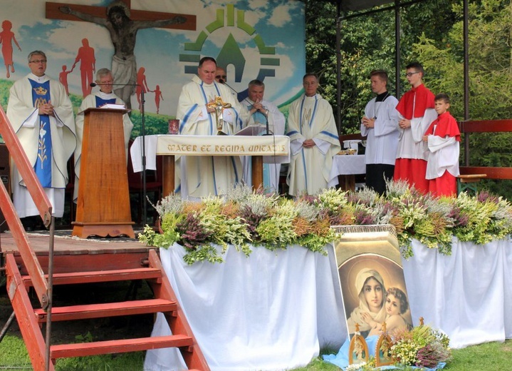 Sanktuarium szensztackie w Rokitnicy 