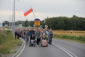 Z Gdyni do Swarzewa pielgrzymowało prawie tysiąc pątników.