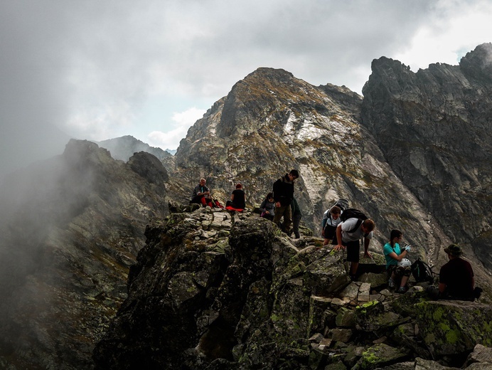 Biały Dunajec - studenci na szlaku