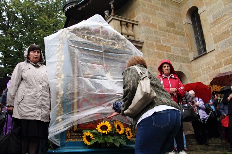 Pielgrzymka Rodzin do Kalwarii Zebrzydowskiej 2019 - Droga Krzyżowa