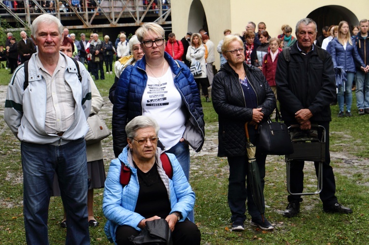 Pielgrzymka Rodzin do Kalwarii Zebrzydowskiej 2019 - Droga Krzyżowa