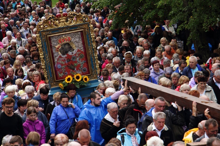 Pielgrzymka Rodzin do Kalwarii Zebrzydowskiej 2019 - Droga Krzyżowa