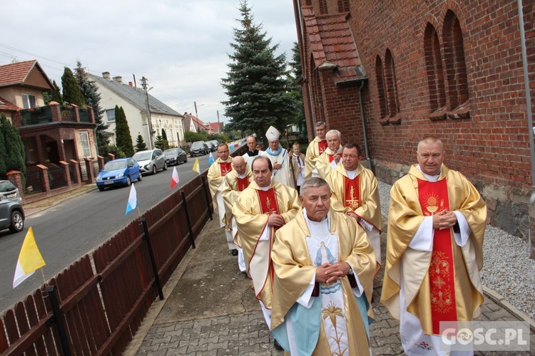 Parafia w Skąpem ma 70 lat