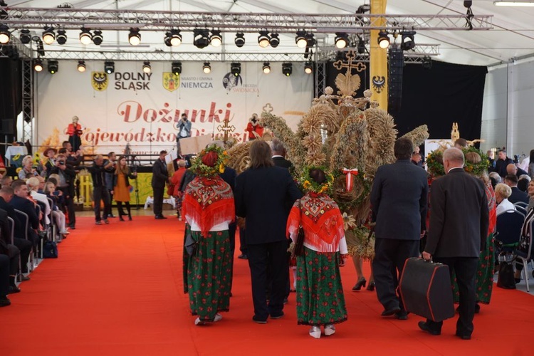 Dożynki wojewódzko-diecezjalne w Niemczy