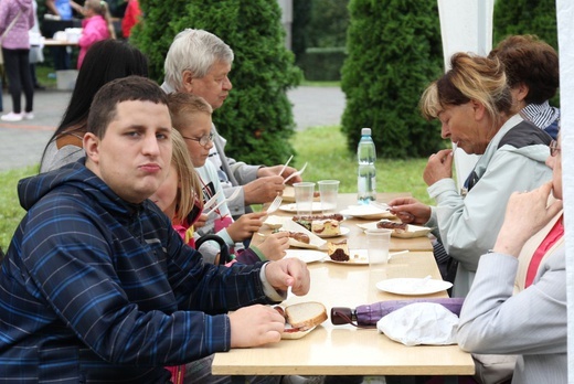 3. Festyn parafialny "Rodzina rodzinie" na Złotych Łanach - 2019