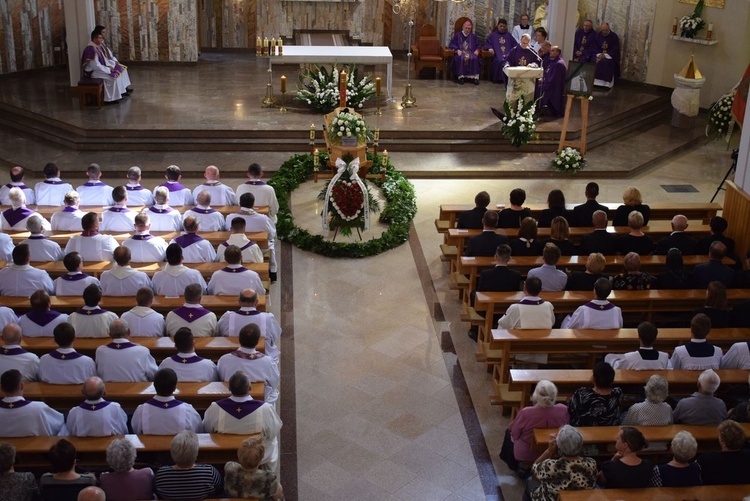 Pogrzeb diakona Mateusza Niemca