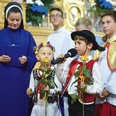 Najmłodsi parafianie zapewniali, że będą pamiętać,  także w modlitwie.