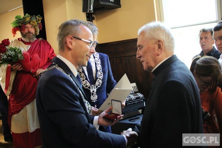 Ks. prał. Jerzy Nowaczyk honorowym obywatelem Zielonej Góry