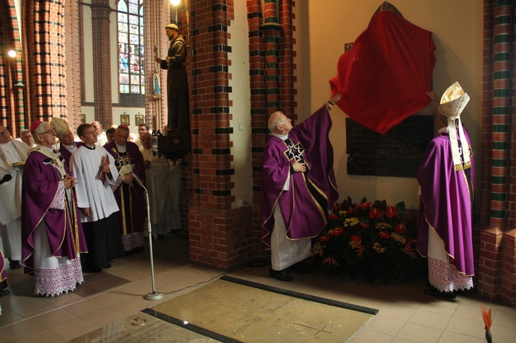 Abp Szczepan Wesoły - Msza św. w Katowicach w 1. rocznicę śmierci