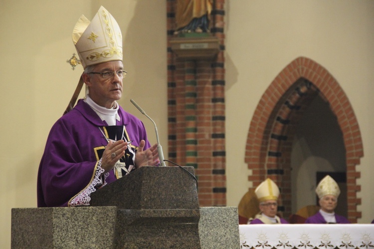 Abp Szczepan Wesoły - Msza św. w Katowicach w 1. rocznicę śmierci