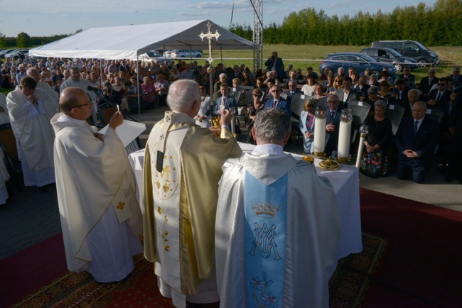 Msza św. za śp. abp. Zygmunta Zimowskiego