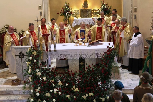 25. rocznica poświęcenia kościoła i powstania parafii w Czernichowie